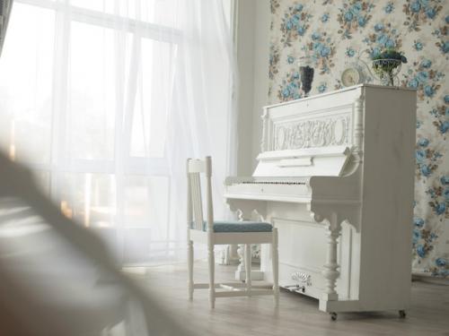 Милые девушки, приглашаю вас 4 октября на мини фотосессии в очень красивую фотостудию. 02