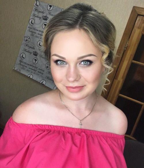 Девочки красавицы?  Приглашаю вас на макияж 500 р? 03