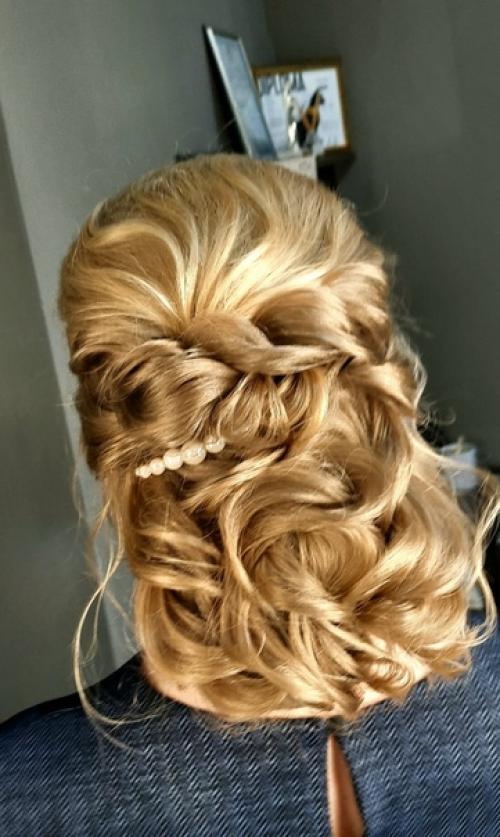 Дождя серебряные струи, играют в имени твоем. 04