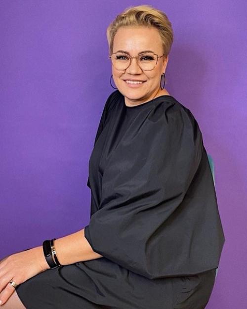 Черника - творческие и яркие люди, которые создают прекрасные образы не только нашим гостям, но и друг другу. 02