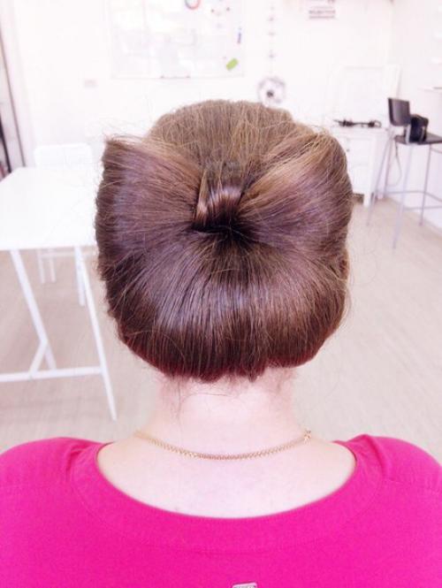 Девочки, внимание?  В студии работает стилист: 02