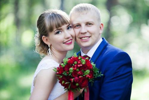 Милые девушки?  Хочу предложить вам свои услуги стилиста визажиста: 06