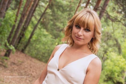 Милые девушки?  Модели на макияж нужны? 01