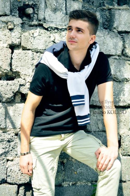 Единственная за Уралом полноценная школа фотопозирования Отражение объявляет набор в учебные группы: 01