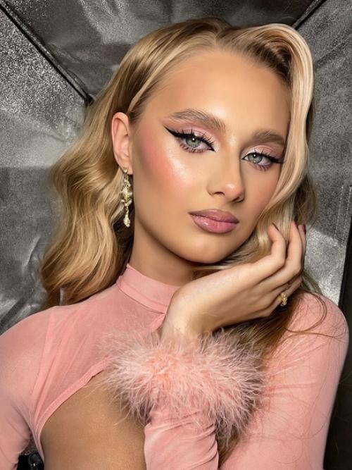 2 января я, как модель, участвовала в фотосессии. 02