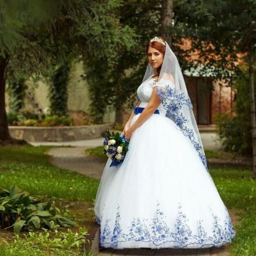 Нужны модели на образ: макияж плюс причёска либо локоны 1500 р. (свадебный образ - другое предложение. 08