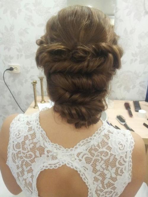 Милые девушки!  Предлагаю вам мои услуги: макияж и прически по супер ценам! 02