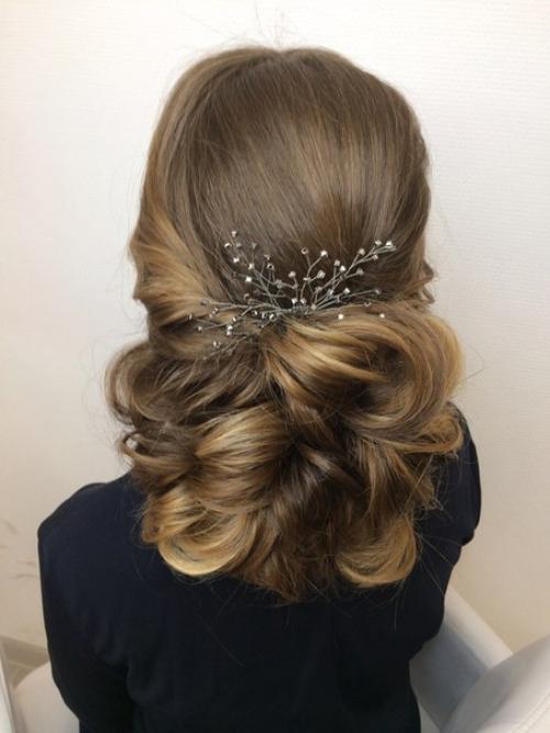 Милые красавицы!  Побалуйте себя роскошным макияжем и прической в эти прекрасные зимние денечки! 01