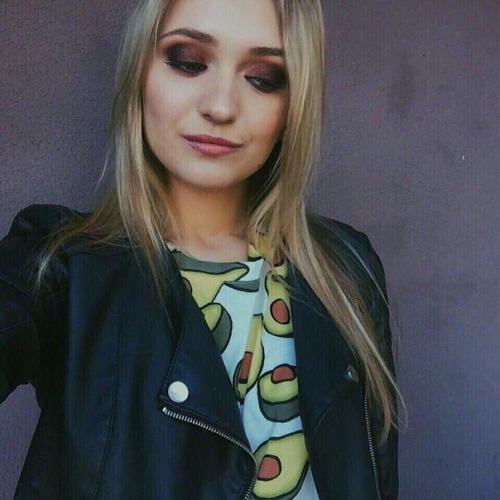 Милые девушки!  Мы предлагаем вам услугу Причёска + Макияж по очень выгодной цене? 02