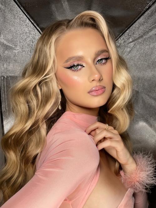 2 января я, как модель, участвовала в фотосессии. 09