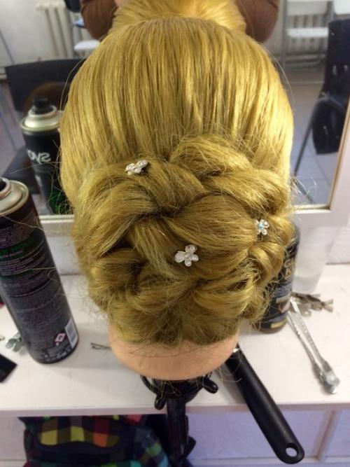 Милые дамы?  Готовитесь к празднику или важному событию и хотите выглядеть на 100, я вам в этом помогу. 04