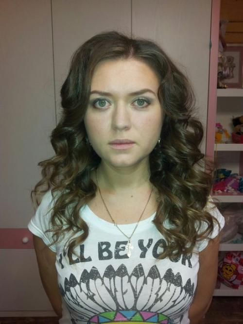 Милые девушки!  Предлагаю вам мои услуги: макияж и прически по супер ценам! 03