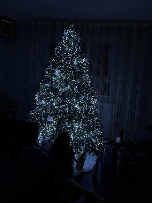 Тебе 5.  А ведь совсем недавно я только родила тебя и училась пеленать тебя, кормить, менять памперсы. 06