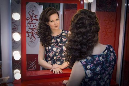 Локоны из средних и длинных волос 500;. 09