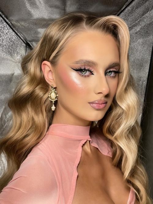 2 января я, как модель, участвовала в фотосессии. 07