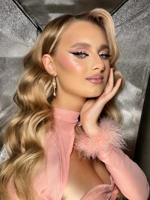 2 января я, как модель, участвовала в фотосессии. 03