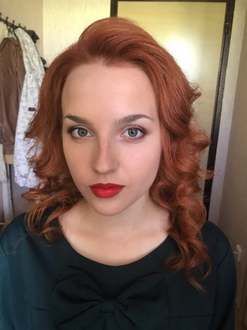 Милые!  Я молодой мастер по прическе и макияжу? 04