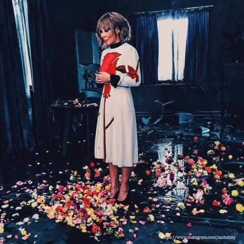 Анита Цой невероятно похудела после ковид 19. 01