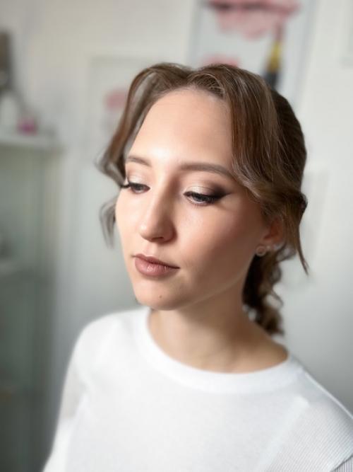 Макияж - искусство самовыражения и подчеркивания своей индивидуальности. 03