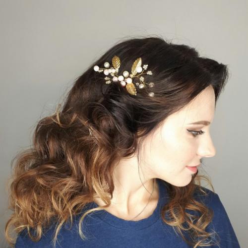 Модель!  В приоритете выберу того, кто сделал репост? 05