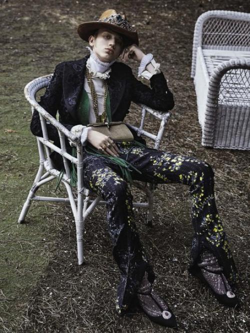 Сабина Лобова в фотосессии Дэвида данана для Vogue Italia October 2015. 04