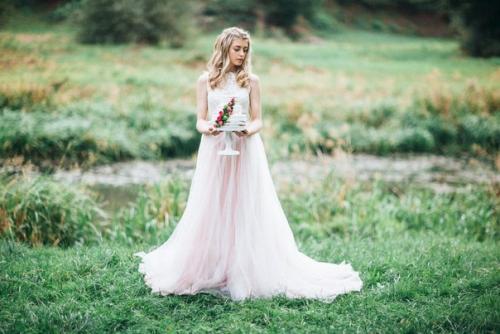 Свадебный тортик для волшебной фотосессии. 02