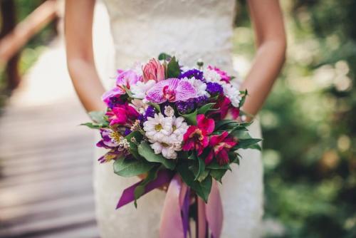 Как приятно было поработать на свадьбе у такой нежной и влюбленной пары несколько кадров с прогулки Константина и Кристины. 01