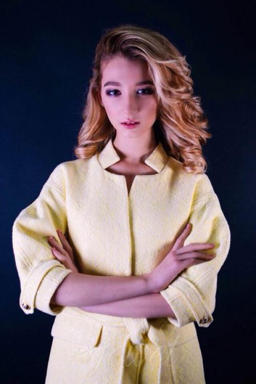 Карандаш для глаз Чарiвниця - это уникальный украинский продукт, который прославился среди визажистов по всему снг. 01