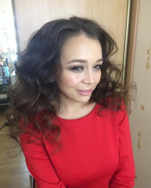 Дорогие девушки?  Приглашаю вас на индивидуальный курс Безупречный Макияж для Себя со скидкой 4000 за 4 занятия! 03