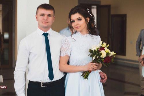 Прически любой сложности, укладка, косы, свадебные прически, локоны, макияж, оформление бровей - всё, к вашим услугам? 05