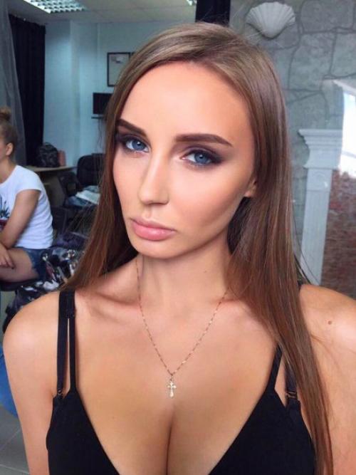 Дорогие девушки!  Я являюсь дипломированным визажистом - стилистом по прическам, закончила школу одного из топ - визажистов нижнего Новгорода. 06