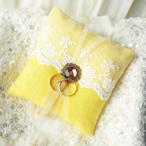 Желтый цвет - символ счастья, улыбок, добра, света и чистоты. 04