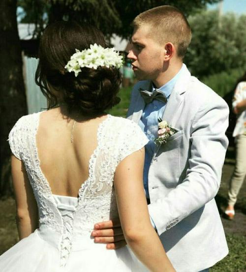 Прически любой сложности, укладка, косы, свадебные прически, локоны, макияж, оформление бровей - всё, к вашим услугам? 07