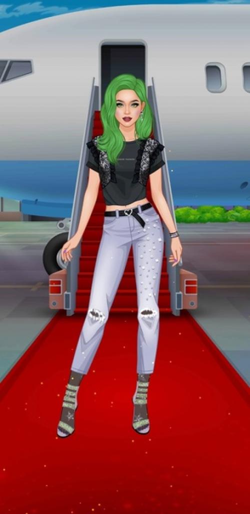 Я установила в свой смартфон две игрушки, в которых можно выбирать одежду и комбинировать её между собой, создавая свой любимый образ. 04