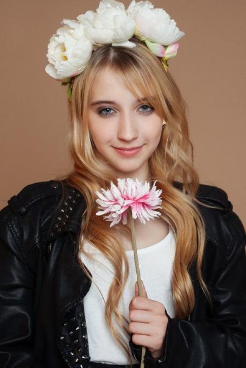 Модели на МАКИЯЖ нужны. 03