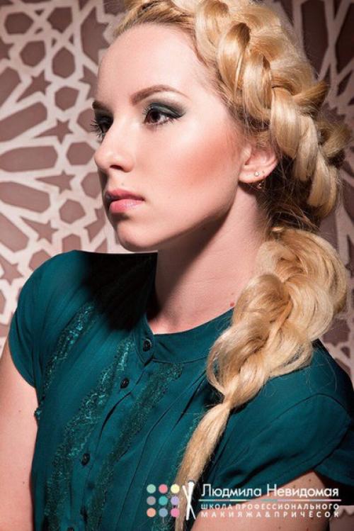 Стилист - визажист. Милые девушки! 01 Стилист - визажист. Милые девушки! 01