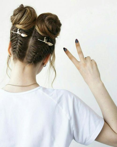 Прически любой сложности, укладка, косы, свадебные прически, локоны, макияж, оформление бровей - всё, к вашим услугам? 06