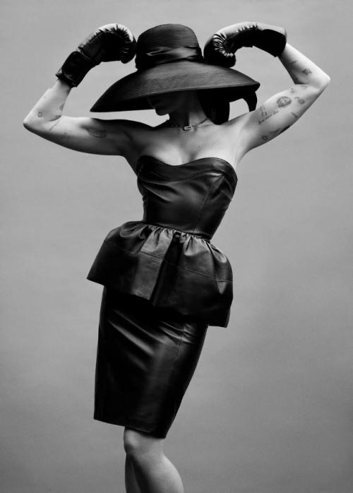 Майли Сайрус на обложке ноябрьского Vogue France появилась. 01