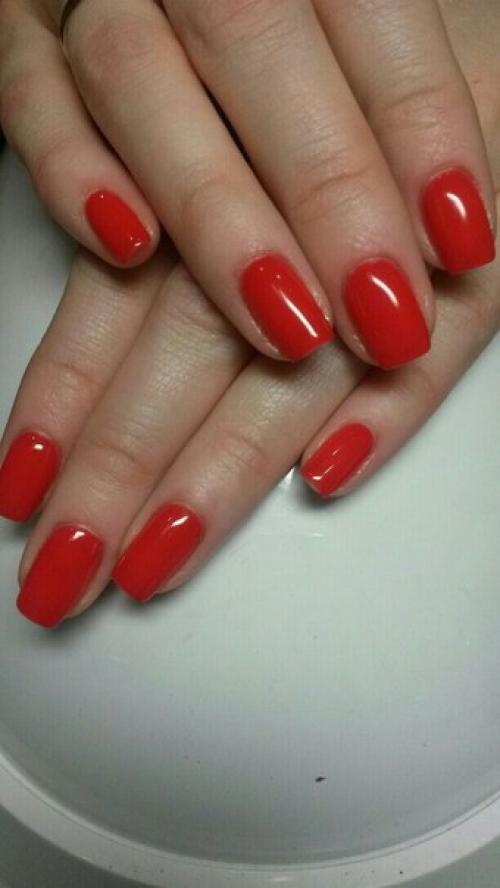 Приглашаю на маникюр покрытие гель лаками - 300 р, наращивание, педикюр - 700 р, оформление и покраска бровей и ресниц, макияж и прически! 02