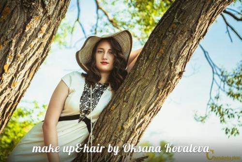 Привет!  Меня зовут Оксана, я стилист - визажист. 06