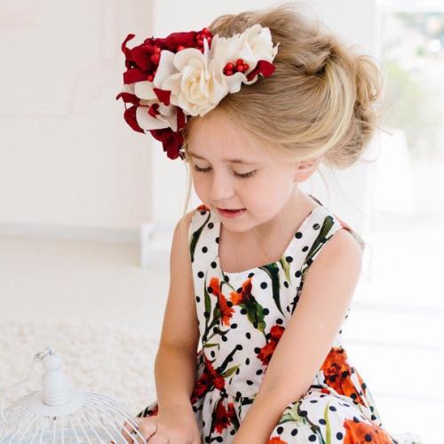 Живые цветы идеально дополнят прическу для любого образа. 01