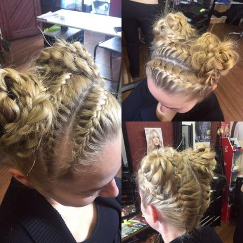 Милые дамы, предлагаю вам свои услуги парикмахерского искусства: 02