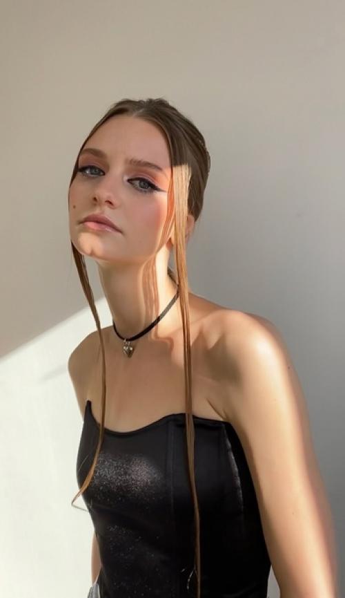 Придя ко мне на образ вы получаете не только макияж и прическу, но ещё отличное настроение и при желании суперские фотографии. 03