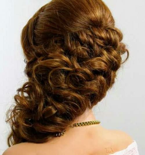 Милые девушки скоро новогодние праздники спешу предложить вам свои услуги по макияжу, прическам, моделирование бровей плетение кос любой сложности. 05