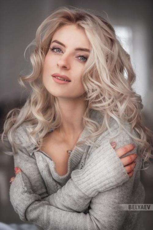 Милые девушки, новый год? 01