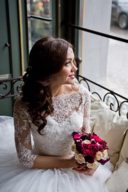 Мастер по прическам на дому. Стилист - визажист, мастер по прическам?