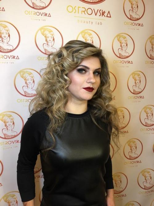 Дорогие девушки, приглашаю вас сделать прекрасный яркий образ с помощью макияжа и причёски. 04