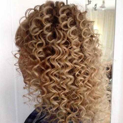 Милые девушки?  Услуги стилиста на ваше торжество предлагаю! 05