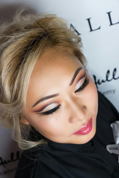 Девочки?  Мы ищем моделей на макияж, укладки и прически? 04