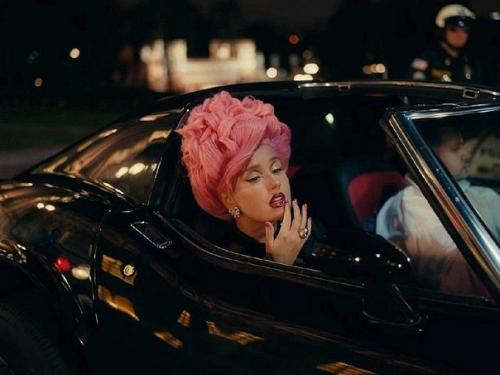 Знаменитости, которые любят парики. 05 Знаменитости, которые любят парики. 05